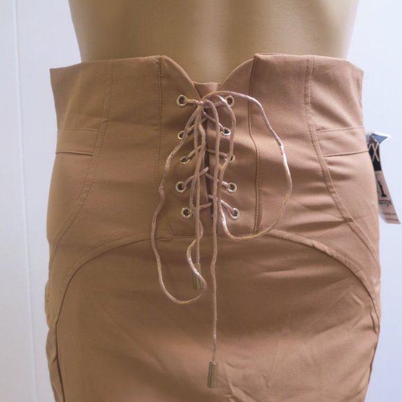 NWT - Picture 2 of 6